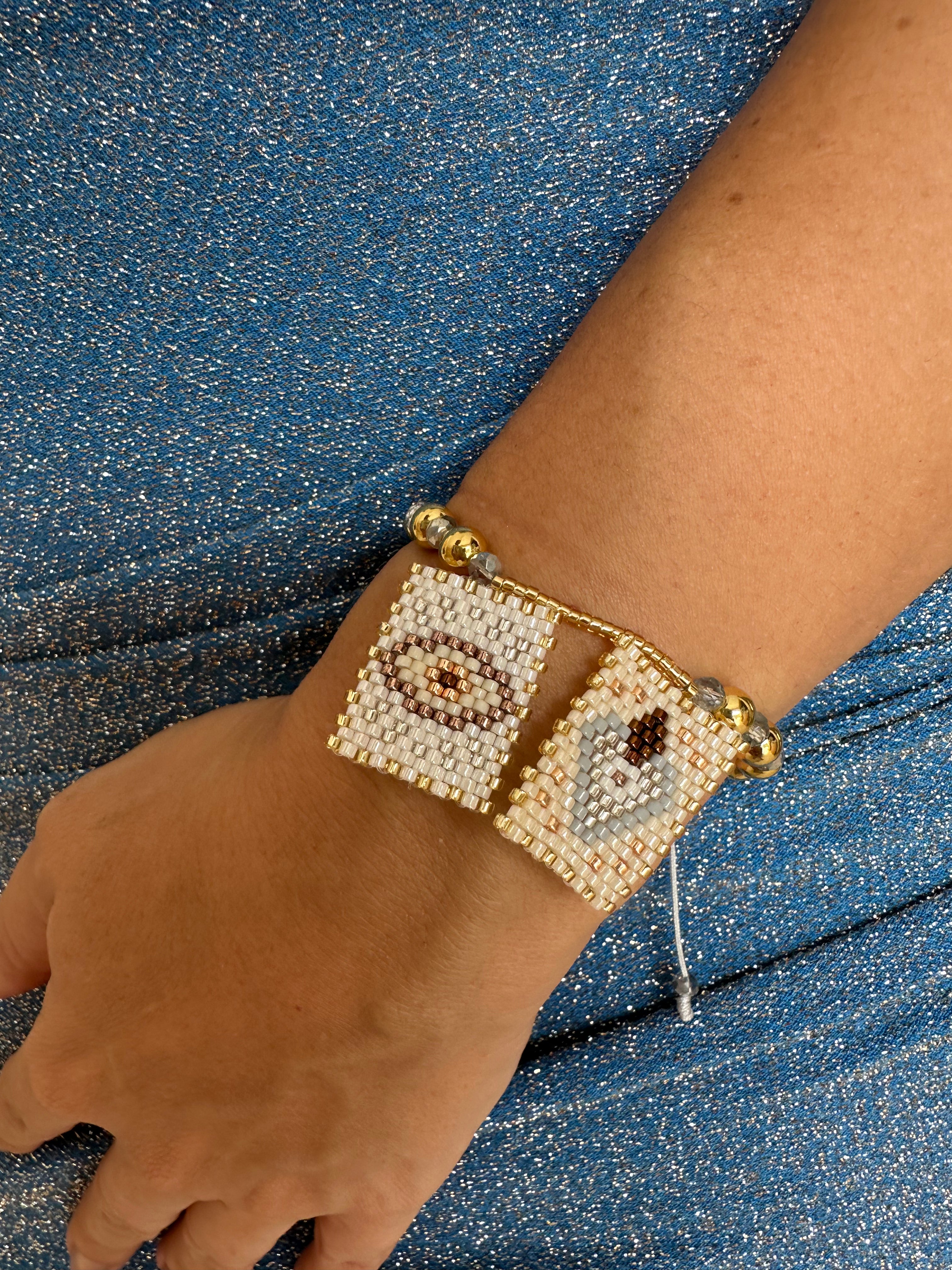 Pulsera ojo y corazón (Elige color)