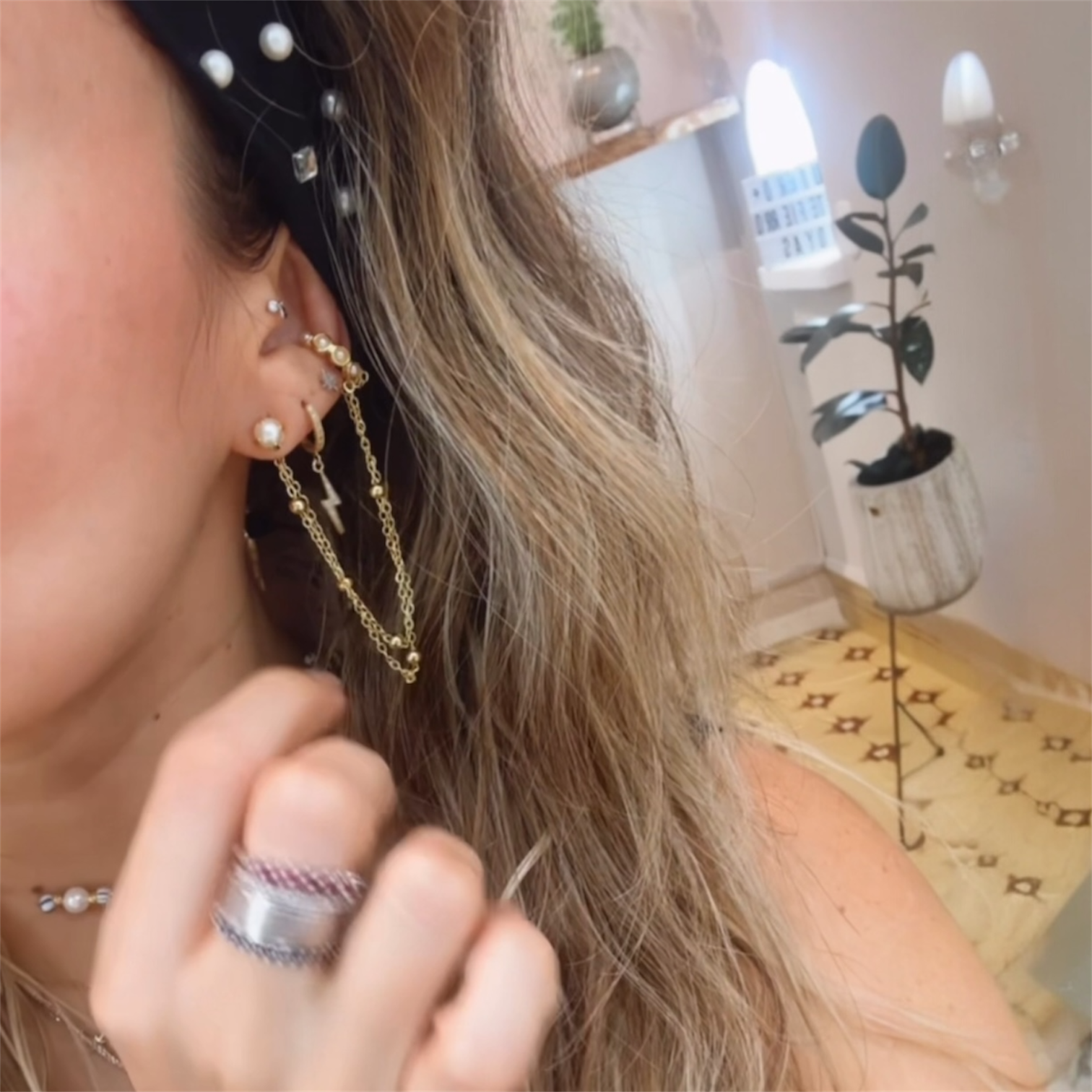 Earcuff perlas y Cadena  y topo